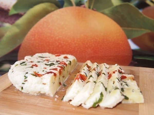 ТОР - 14 Подборка вкусных домашних сыров! 1.Домашняя моцарелла. Ингредиенты: На 2 порции: 1 л молока ... - 2