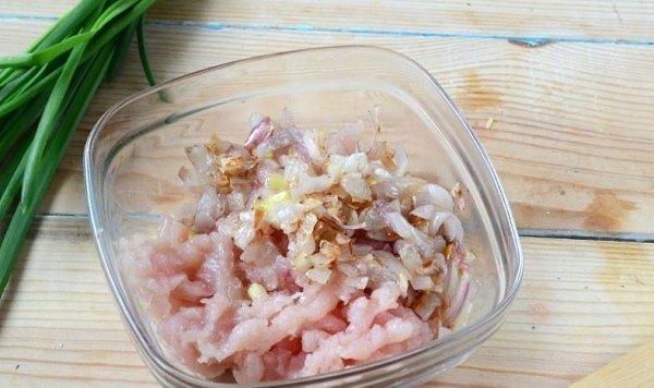 Вкуснейший куриный рулет дома! Если готовить мясо, то только так Ингредиенты: Сыр твердый — 200 г ... - 7