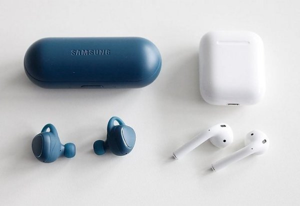 Apple заняла 85% рынка полностью беспроводных наушников в США.Рынок беспроводных наушников последние ...