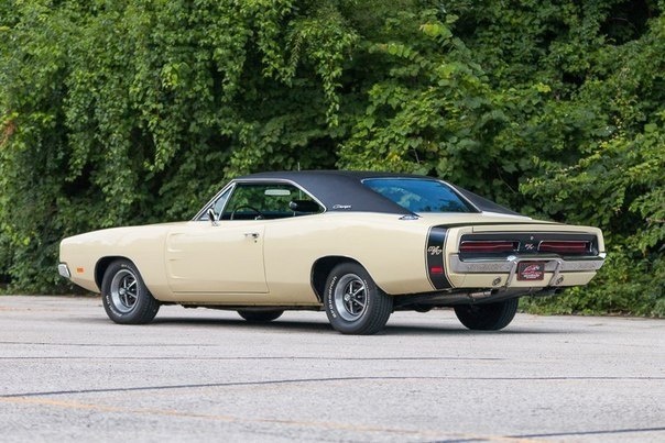 1969 Dodge Charger R/T - 3