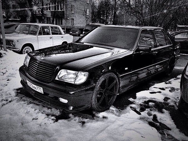 Mercedes-Benz W140