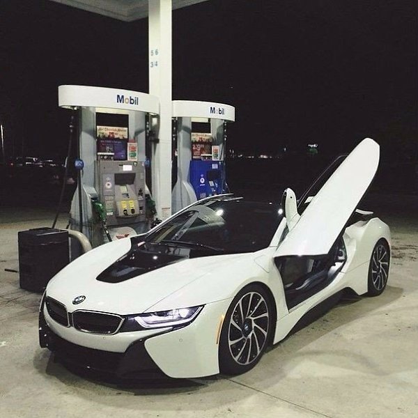 BMW i8