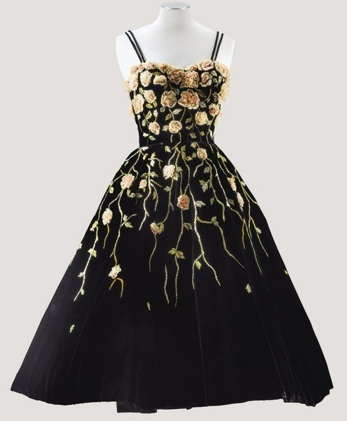    Balmain 1953 .