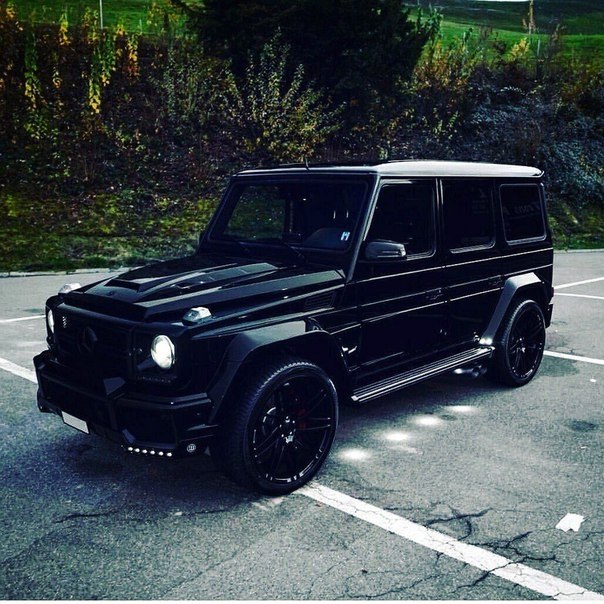 BRABUS G700