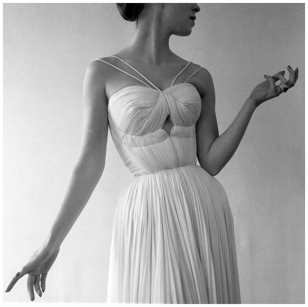  .    1955 Madame Gres     ...