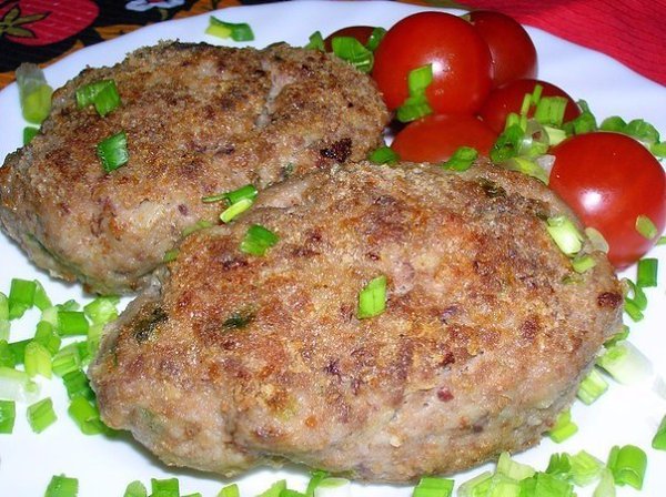 Топ-9 вкуснейших блюд из фарша.1. ЛазаньяИнгредиенты: 200-250 г листов лазаньи 1 кг фарша 500 г ... - 6