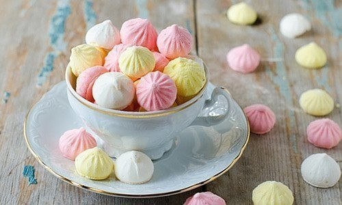 ФРАНЦУЗСКАЯ МЕРЕНГА .Ингредиенты: - 2 белка - 150 г сахара - щепотка соли Подробнее: Рецептов ... - 3