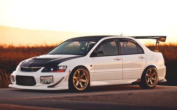 Mitsubishi Lancer Evo 9