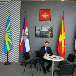 ������, �����-���������, 33 ����