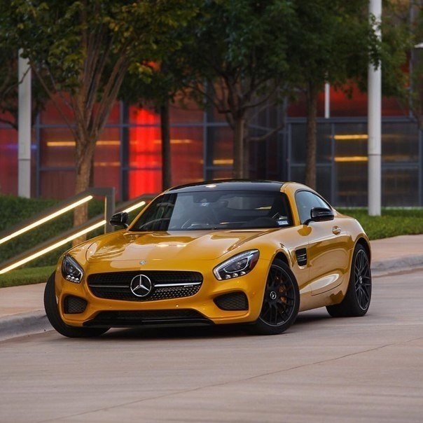 Mercedes-AMG GTS