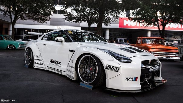 Nissan GT-R