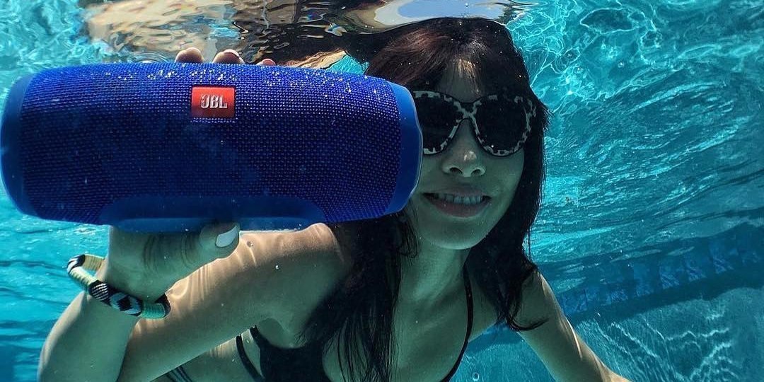    JBL CHARGE2+.   Bluetooth   ... - 4