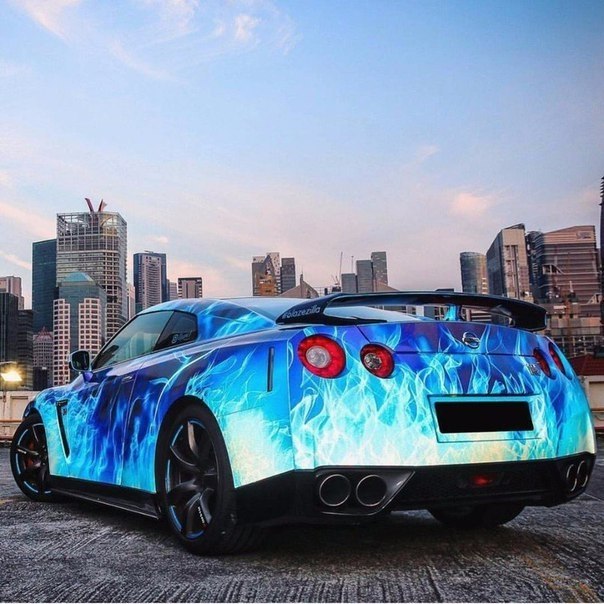 Nissan GTR