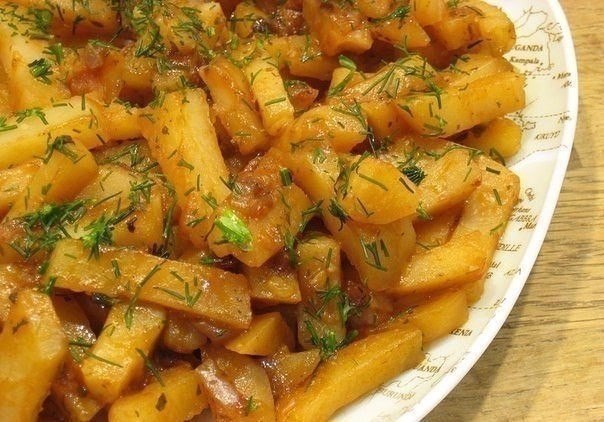 Продолжаю наслаждаться таким удобным кухонным девайсом, как мультиварка. На этот раз предлагаю очень ...