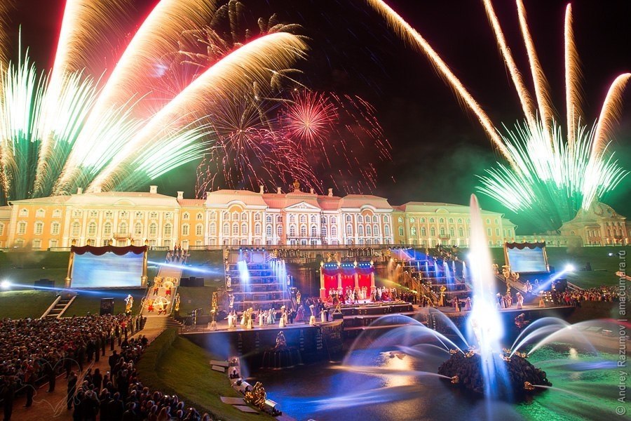 Петергоф закрытие фонтанов 2019. Осенний праздник фонтанов в петергофе. Тур в санкт петербург на закрытие фонтанов. Закрытие фонтанов петергоф в 2022 г. Праздник фонтанов в петергофе 2022.