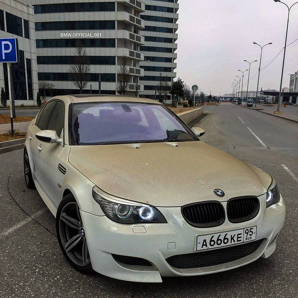 BMW M5 E60