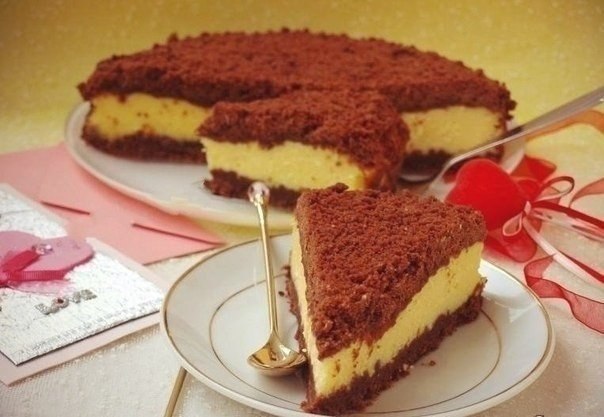 ВКУСНЕЙШИЙ ТВОРОЖНЫЙ ПИРОГ.Ингредиенты:Мука пшеничная - 400 г;Масло сливочное - 250 г;Творог - 500 ...