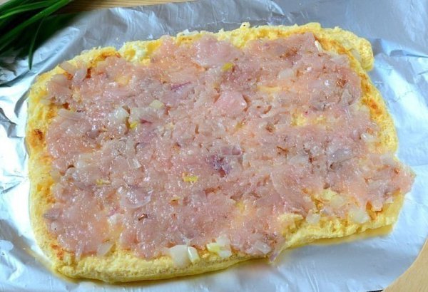 Вкуснейший куриный рулет дома! Если готовить мясо, то только так Ингредиенты: Сыр твердый — 200 г ... - 9