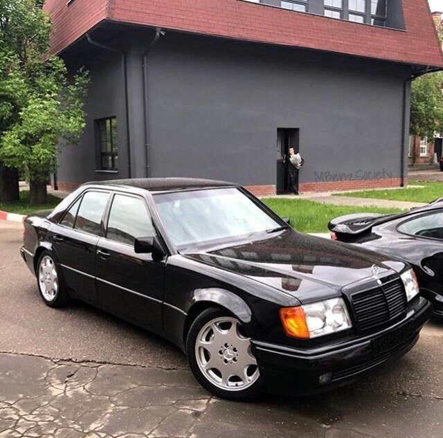 Mercedes-Benz 500E W124