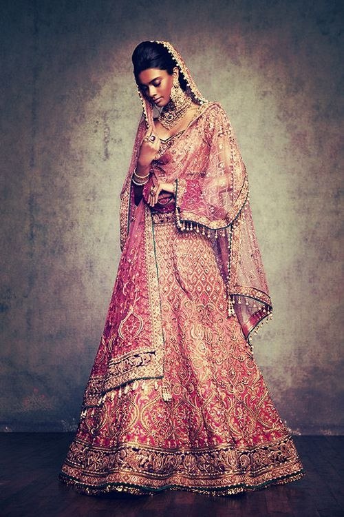     Tarun Tahiliani. - 3