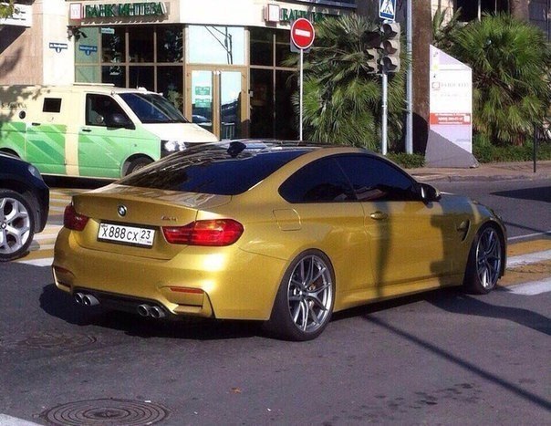 BMW M4 F82