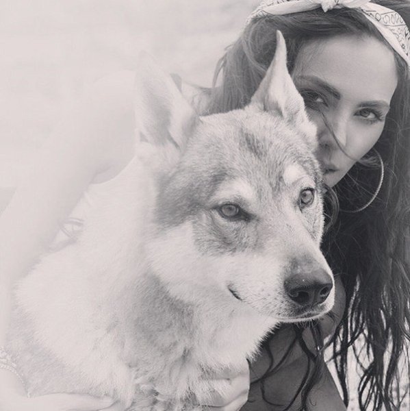     ... ..........  -    ...!)