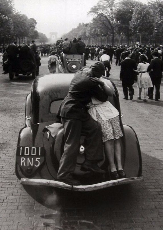 Paris, City of https://fs-play.com/away?to=/sl/oZ53 Robert Doisneau - 6