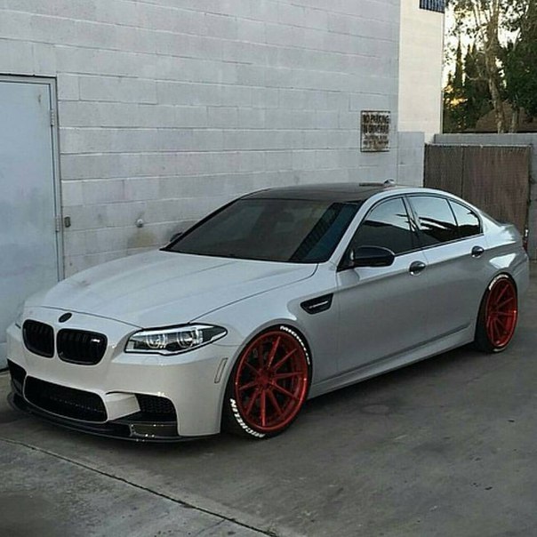 BMW M5 F10