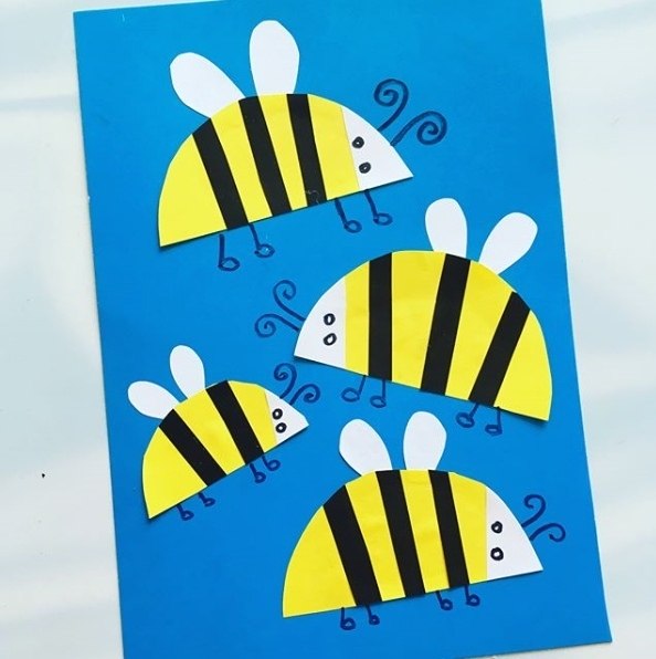 Аппликация из цветной бумаги «Пчелки на цветах»