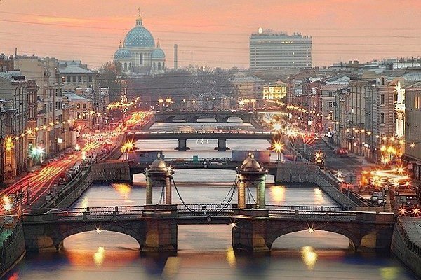 5 интересных мест рядом с Сенной площадью. Петербург довольно молодой город, ему всего лишь триста с ...