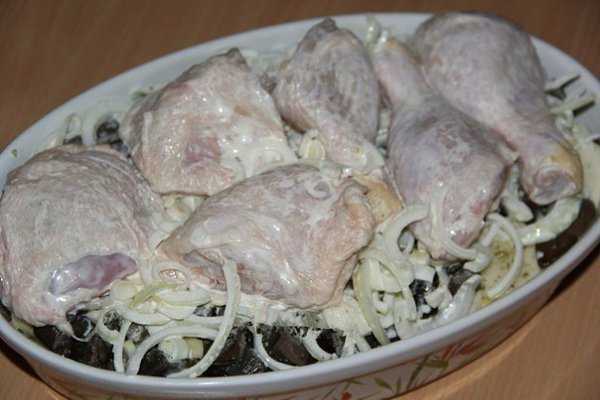 Куриные ножки с картошкой и грибами в духовке. Хочу поделиться простым, но очень сытным рецептом ... - 5