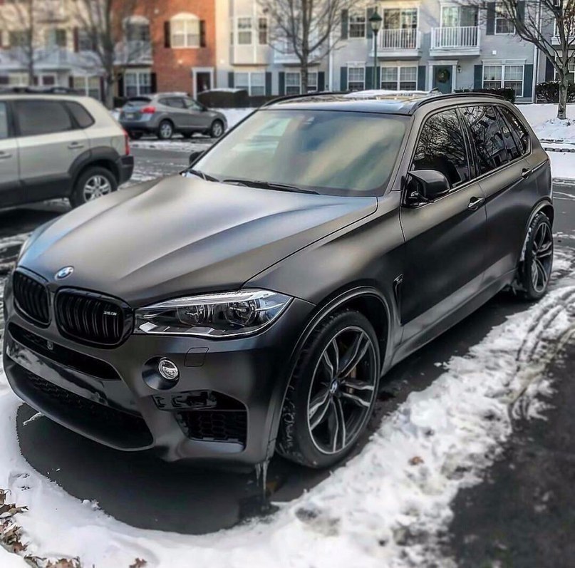 BMW X5M   Frozen Black