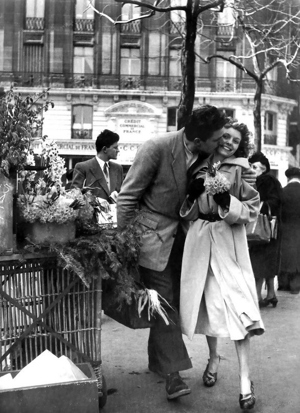 Paris, City of https://fs-play.com/away?to=/sl/oZ53 Robert Doisneau - 4