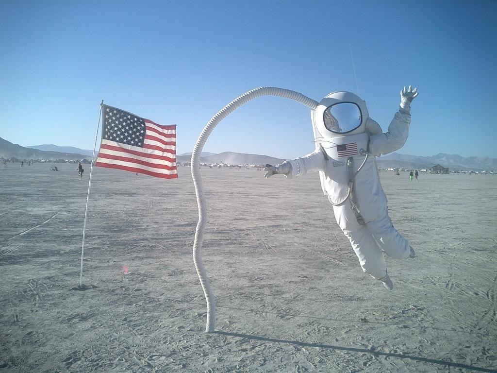 : Burning Man ( -, ).  : 27  - 3 .  ... - 5