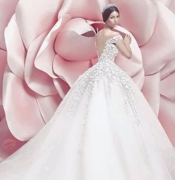      Michael Cinco's. - 6