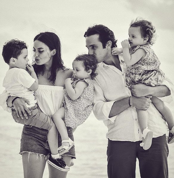    ,   ...    ...       ,   ...