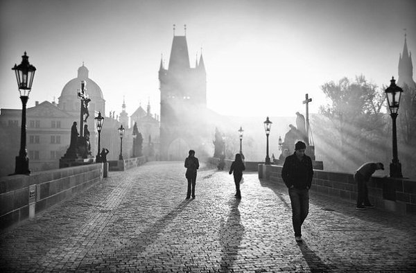 Не бойтесь кого-то потерять. Теряются те, кто послан вам для опыта. Остаются те, кто послан вам ...