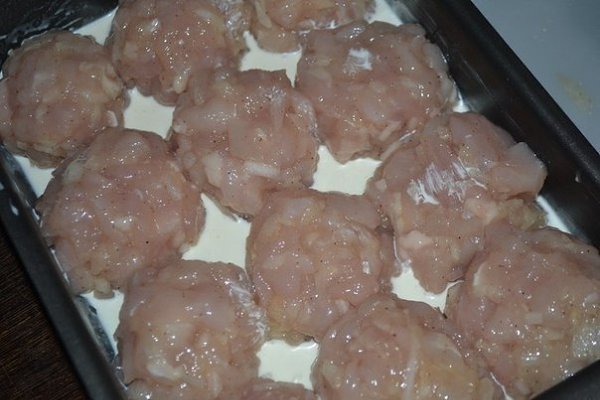 Куриные шарики в сливочном соусе. Необыкновенная вкуснятина! Ингредиенты: 500 г куриного филе 1 ... - 5
