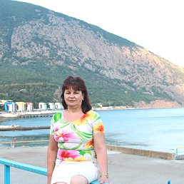 Галина, 65, Ялта
