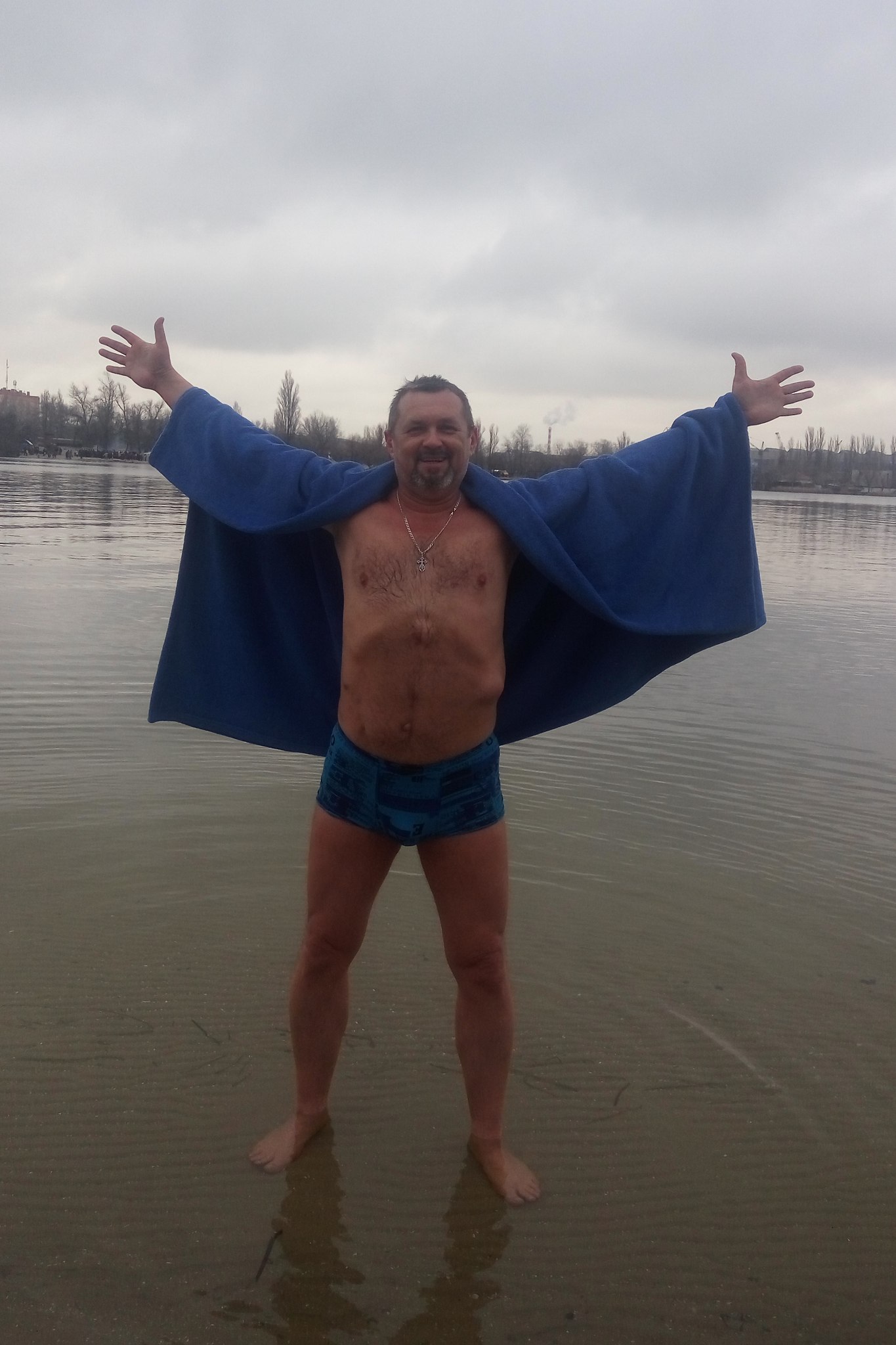   !   !    ,    ! )))   ...