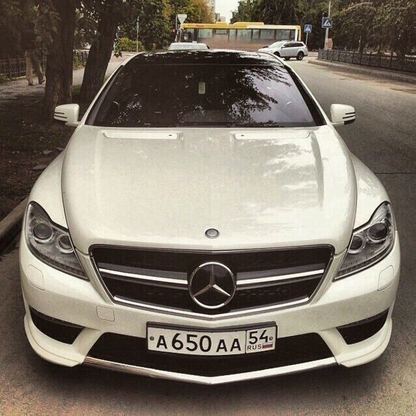 Mercedes-Benz CL63 AMG