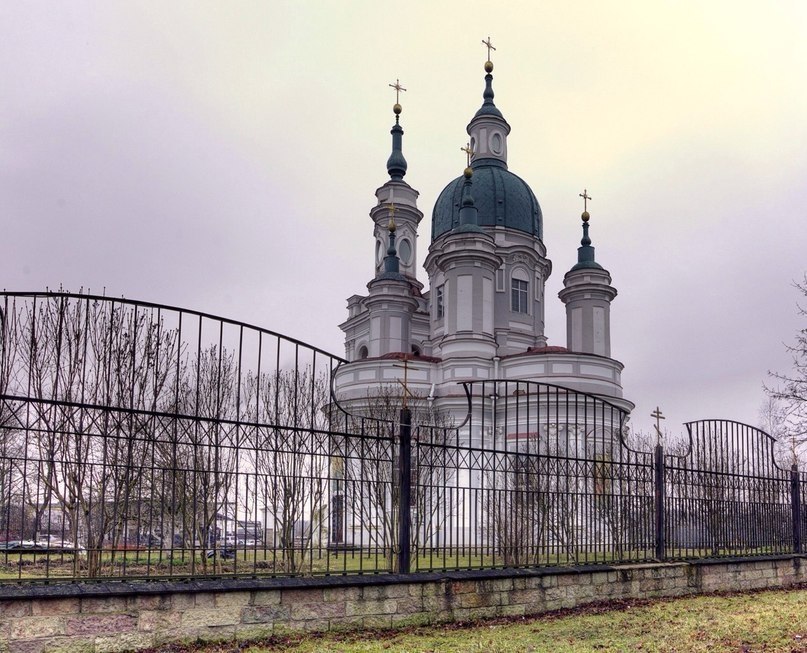 Екатерининский собор (Кингисепп).Екатерининский собор (Кингисепп) - главный православный храм города ...