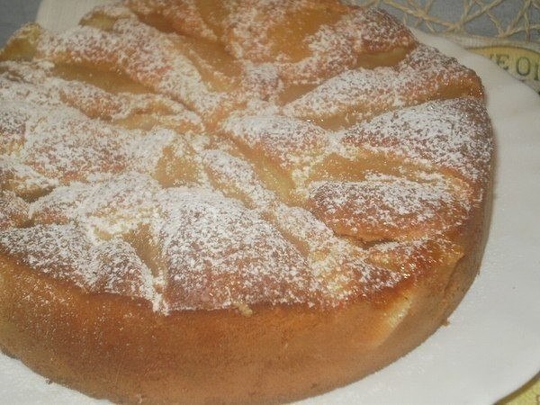 Пирог с грушами на дрожжевом