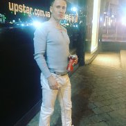 Max, 40 , 