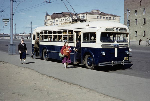 Советская Москва 50-х годов в фотографиях Харрисона Формана - 15