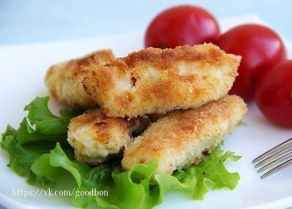 Куриные наггетсы. .Чтобы куриная грудка получилась сочной и вкусной, можно приготовить из нее ...