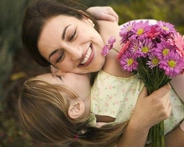 Воспитываем счастливого ребенка. 1. В первую очередь, любите ребенка. Чаще говорите детям о том, что ...