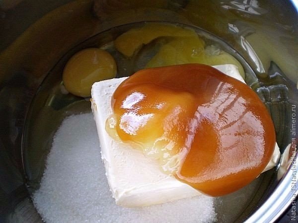 Медовый торт.Ингредиенты для теста:Яйца куриные — 2 шт.Маргарин — 200 гСахар — 200 гМед — 3 ст. ... - 2