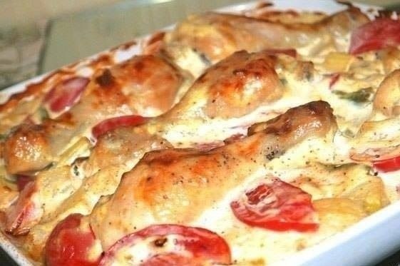 Куриные голени с овощами в сметанном соусе.на 100 грамм - 103.65 ккалБ/Ж/У - ...