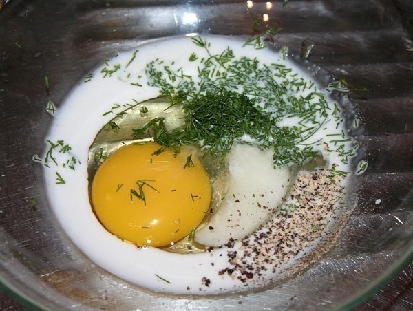Гренки с помидорами и сыром к завтраку.Ингредиенты на 1 порцию:- 3 кусочка хлеба, лучше всего от ... - 2